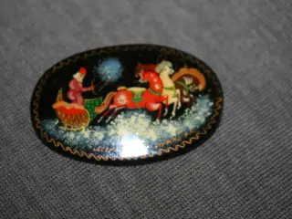 Russisk broche Mstera Trojka 5,8 cm x 4 cm