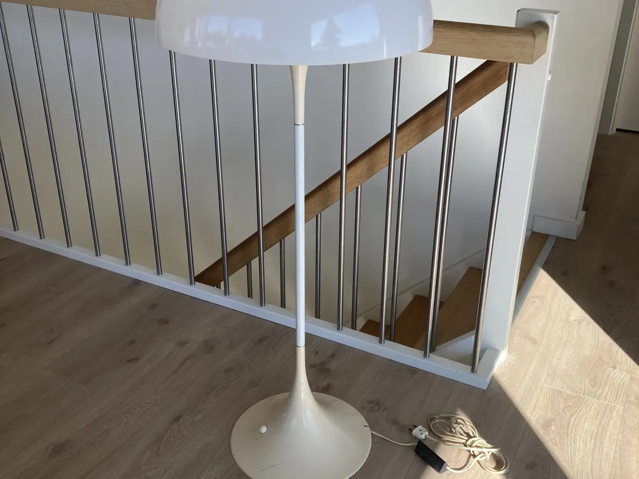 Billede 1 - Panthella gulvlampe sælges