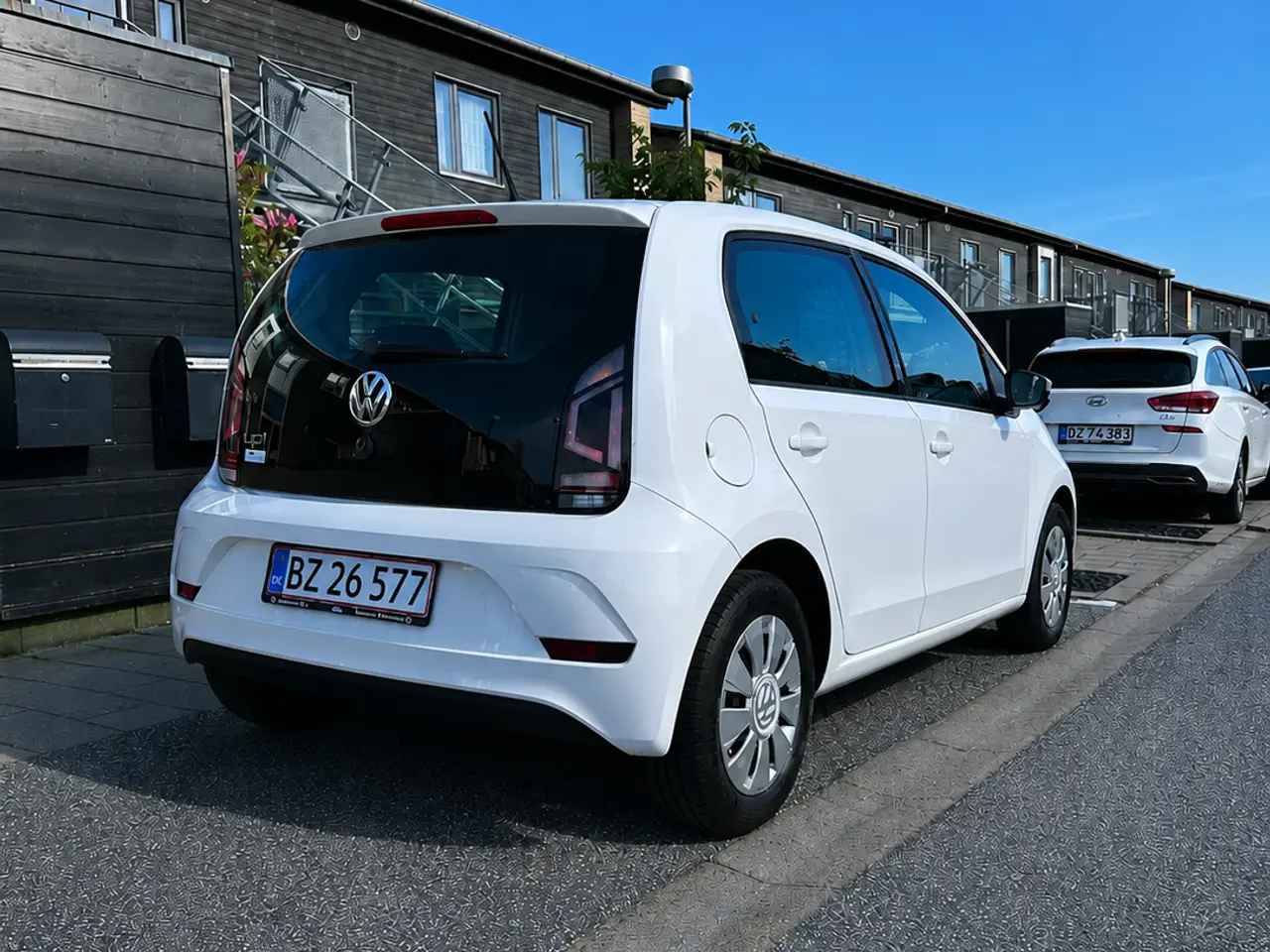 Billede 2 - VW UP! MOVE - LAV KM 58.000KM