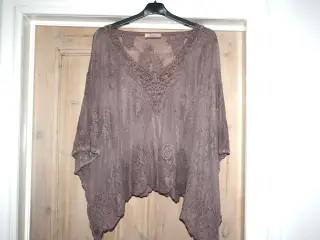Bluse Cream str. L/XL