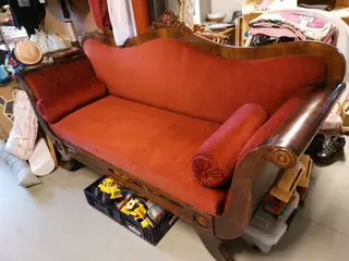 Sofa og chaiselong