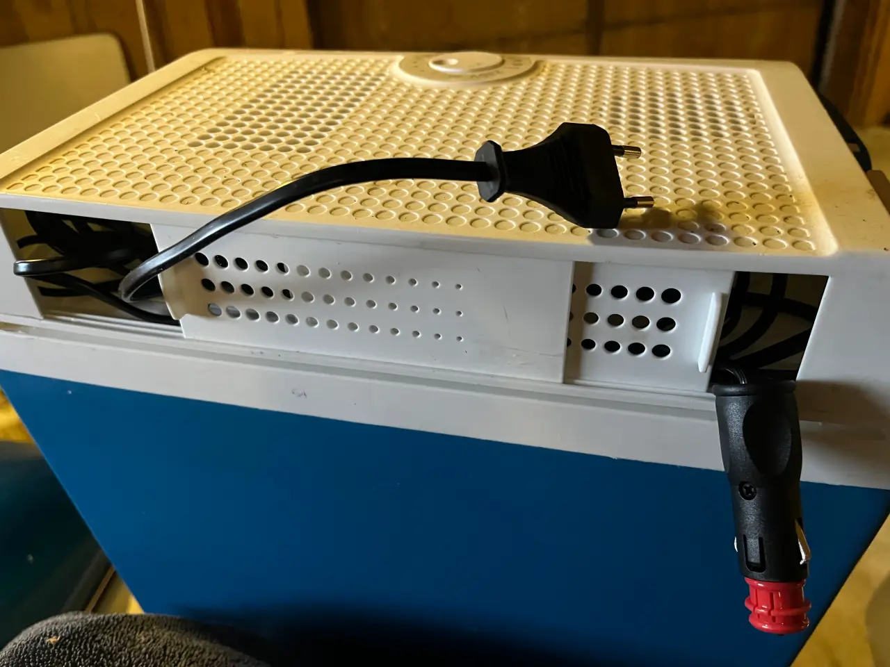 Billede 4 - Køleboks 12 volt og 220 volt 