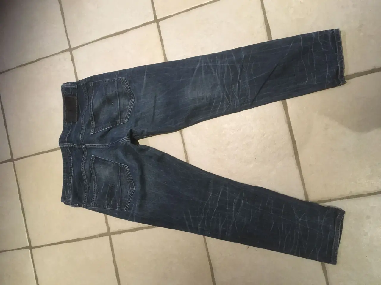 Billede 2 - Næsten nye g-Star jeans