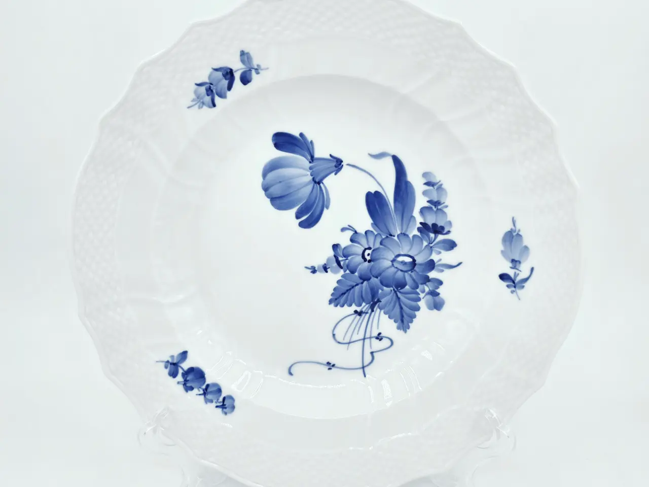 Billede 1 - Blå Blomst Svejfet Middagstallerken nr. 10-1621. sortering 1