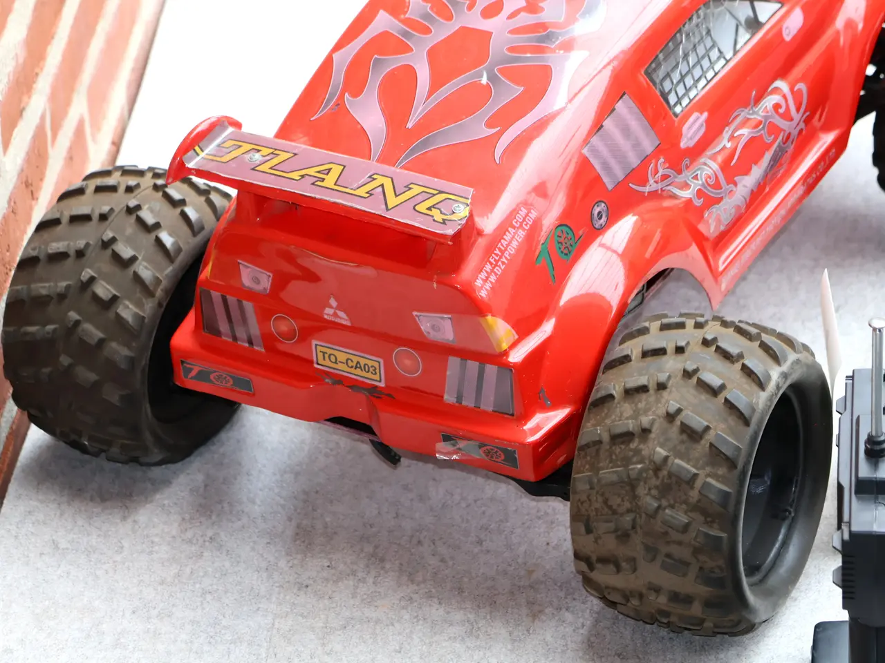 Billede 3 - Stor Benzin drevet r/c bil m/snor-start
