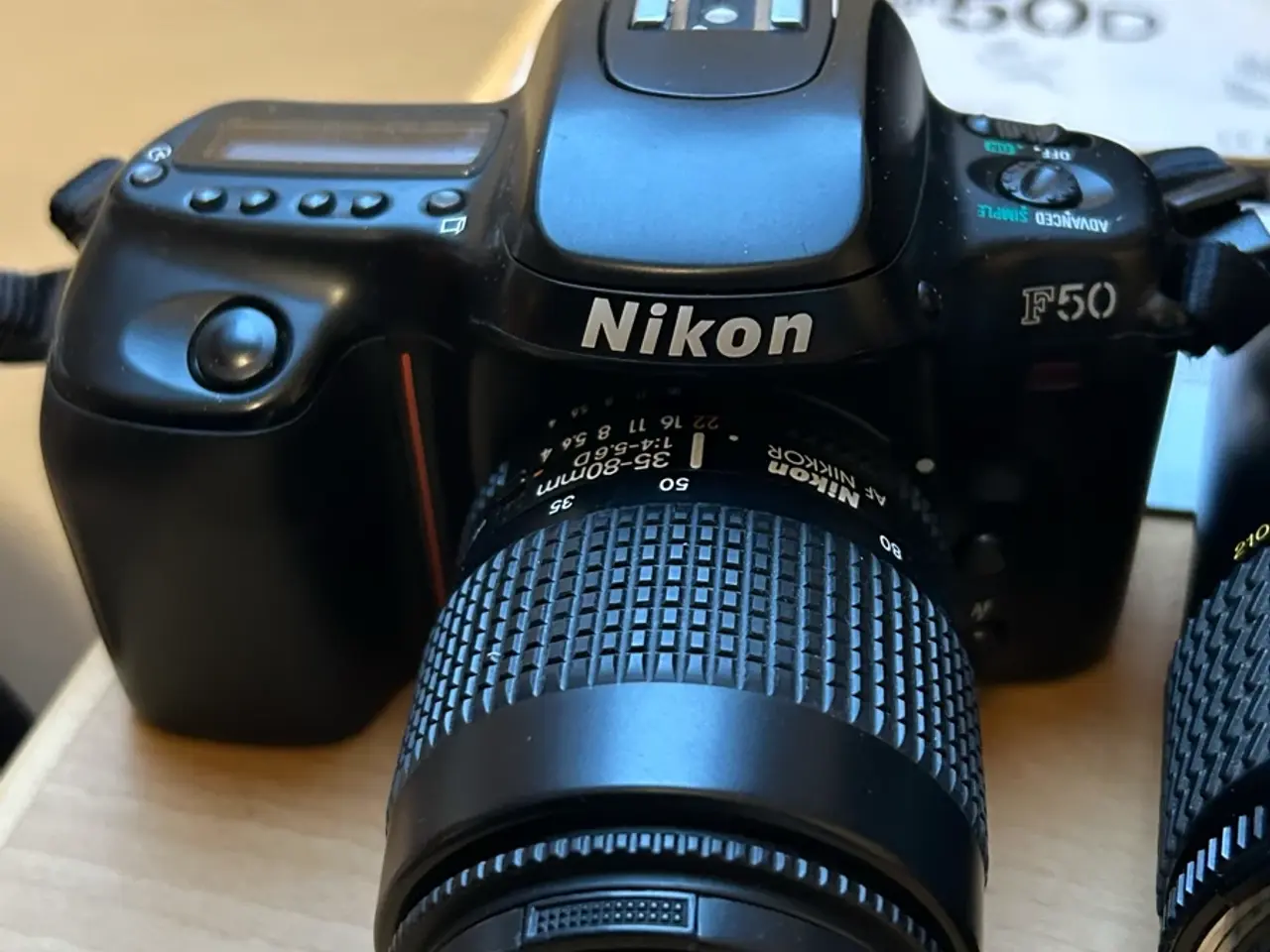 Billede 1 - Nikon analog med tilbehør