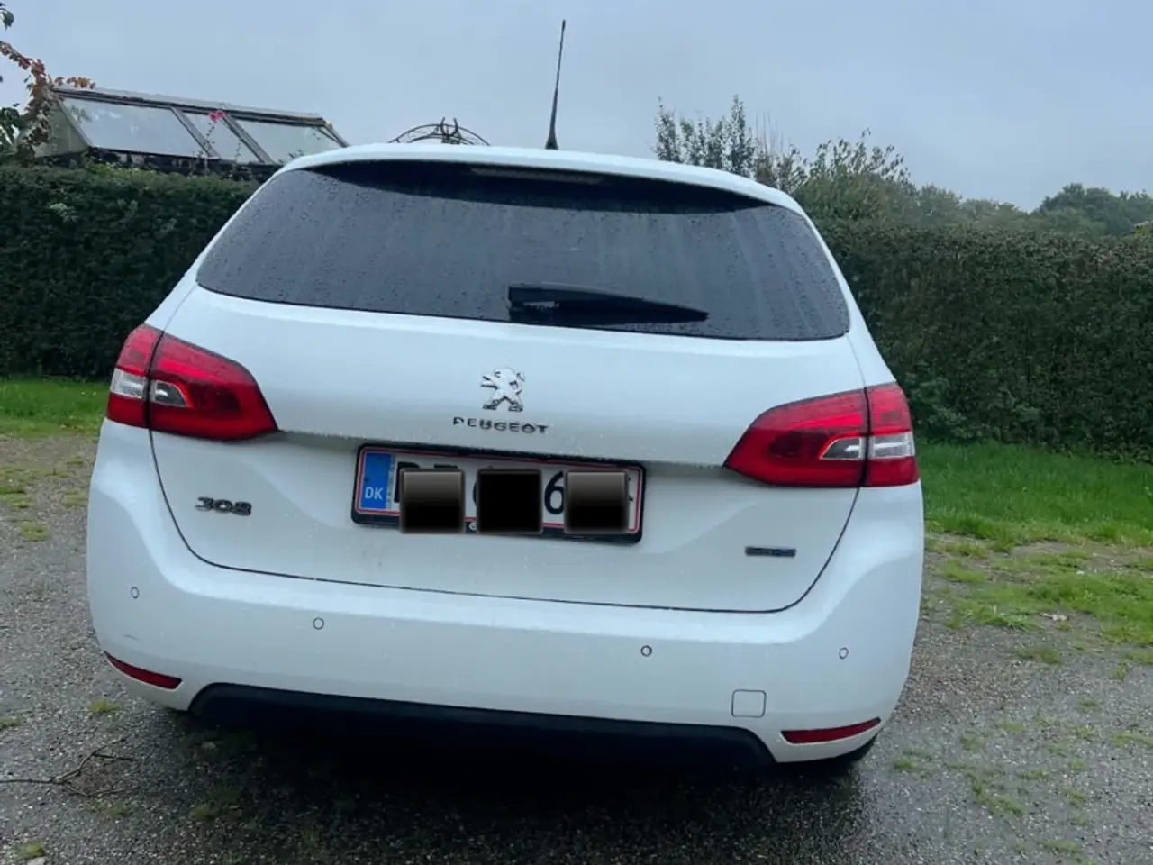 Billede 2 - Peugeot 308 – 2016 – Hvid – Diesel 🤍