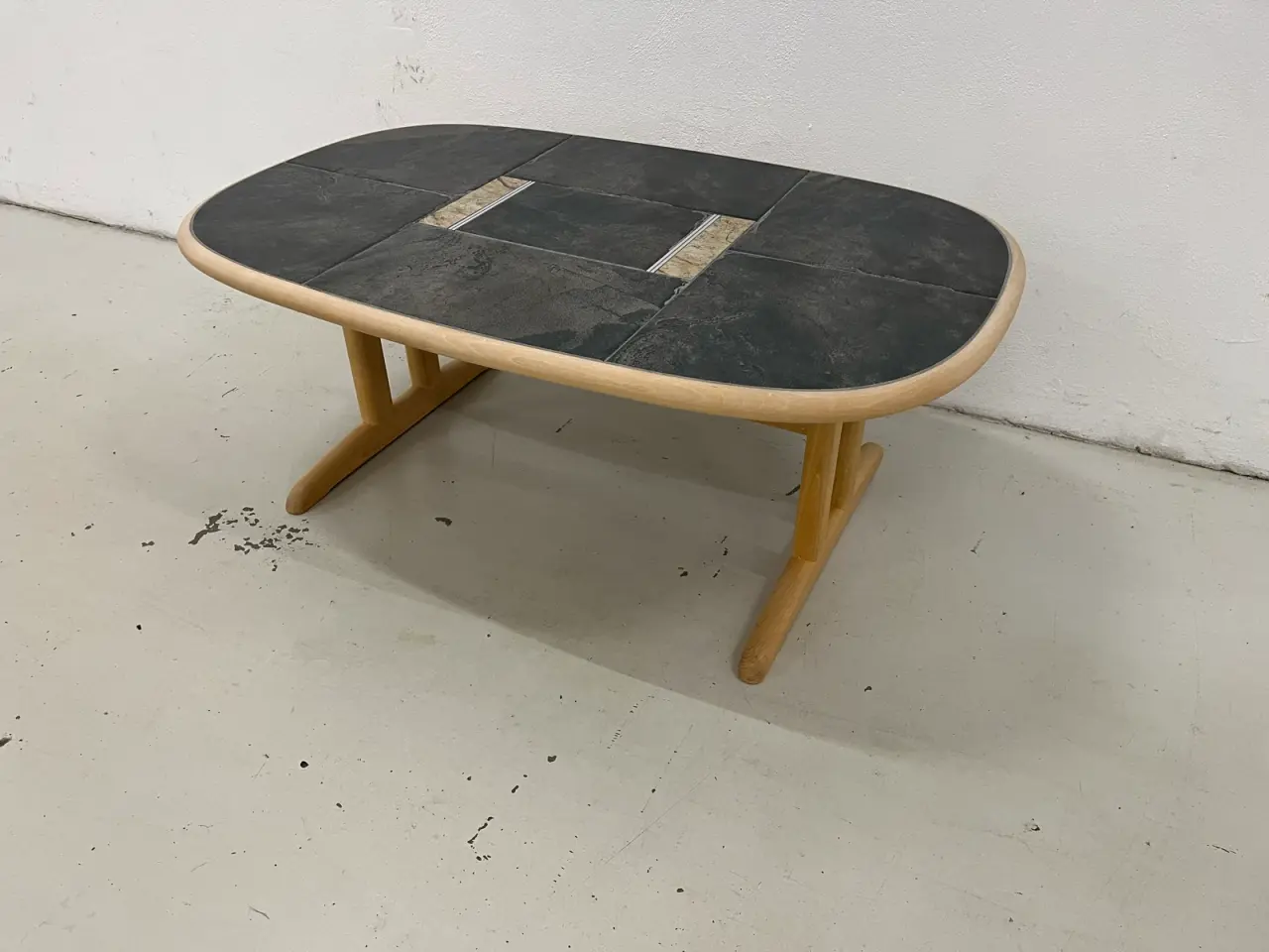 Billede 5 - Eksklusivt Gangsø Sofabord med keramisk bordplade.