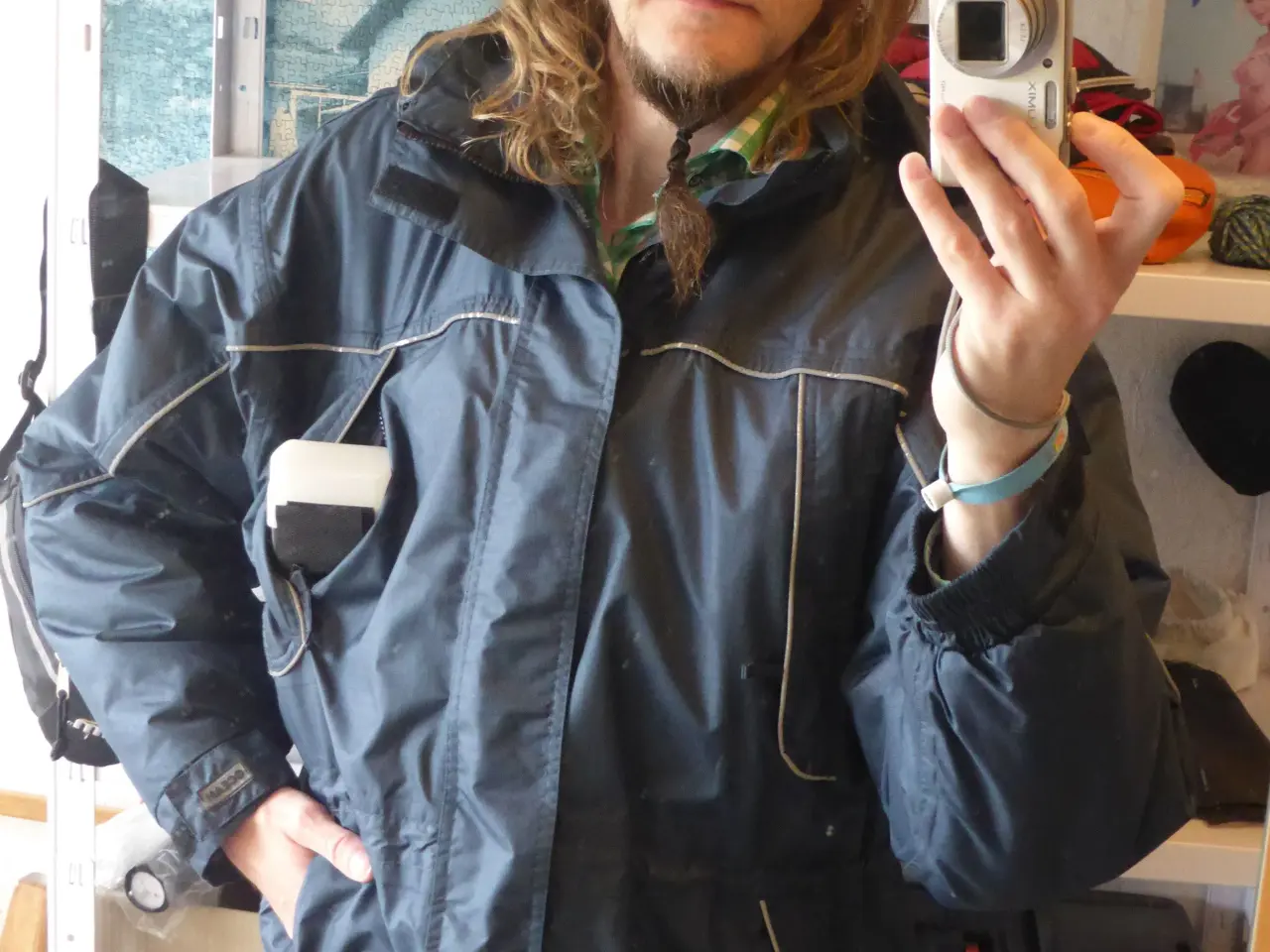 Billede 3 - Fotojakke med mange lækre detaljer