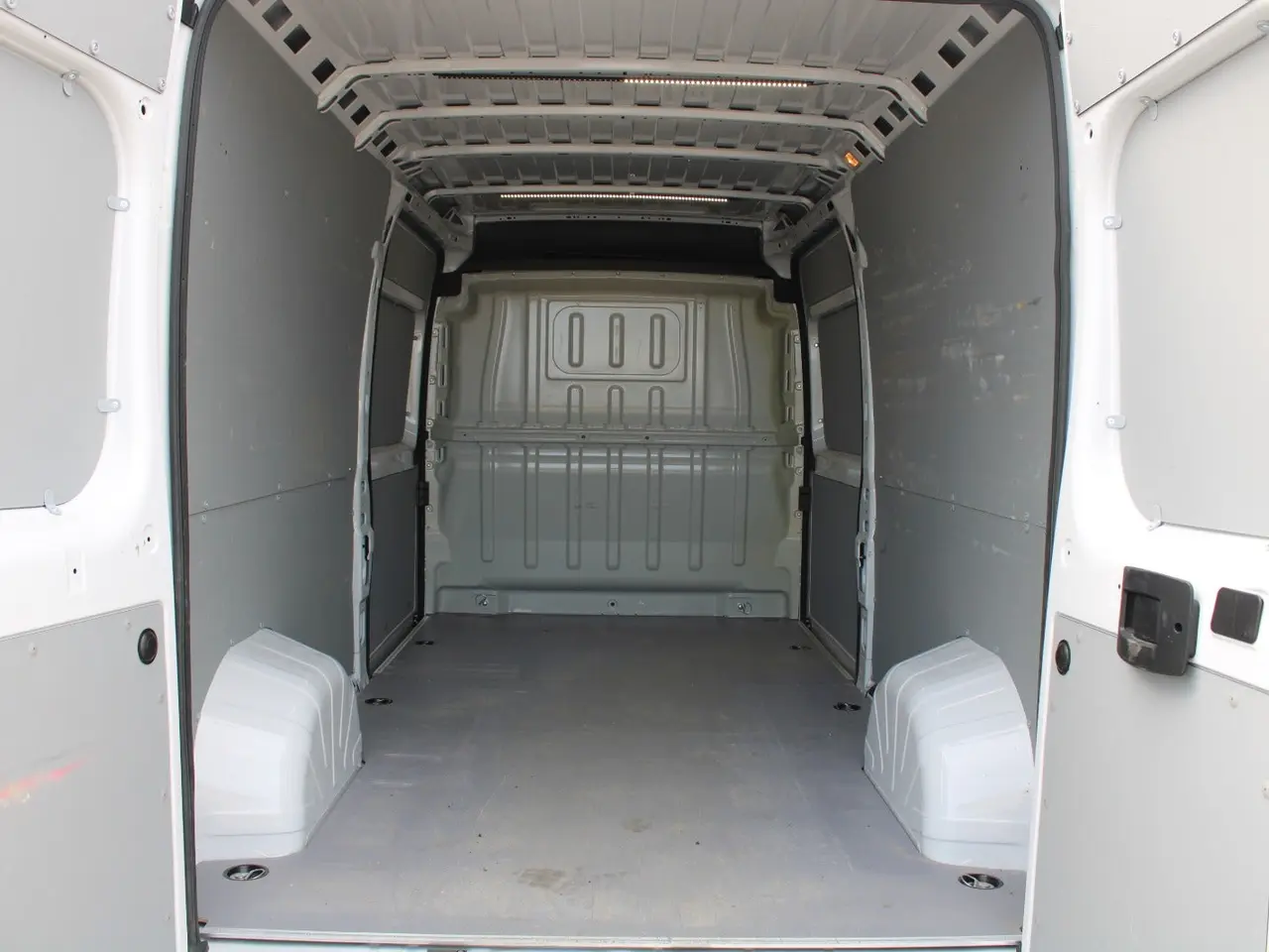 Billede 12 - Citroën Jumper 33 2,2 BlueHDi 140 L3H2 FlexLine