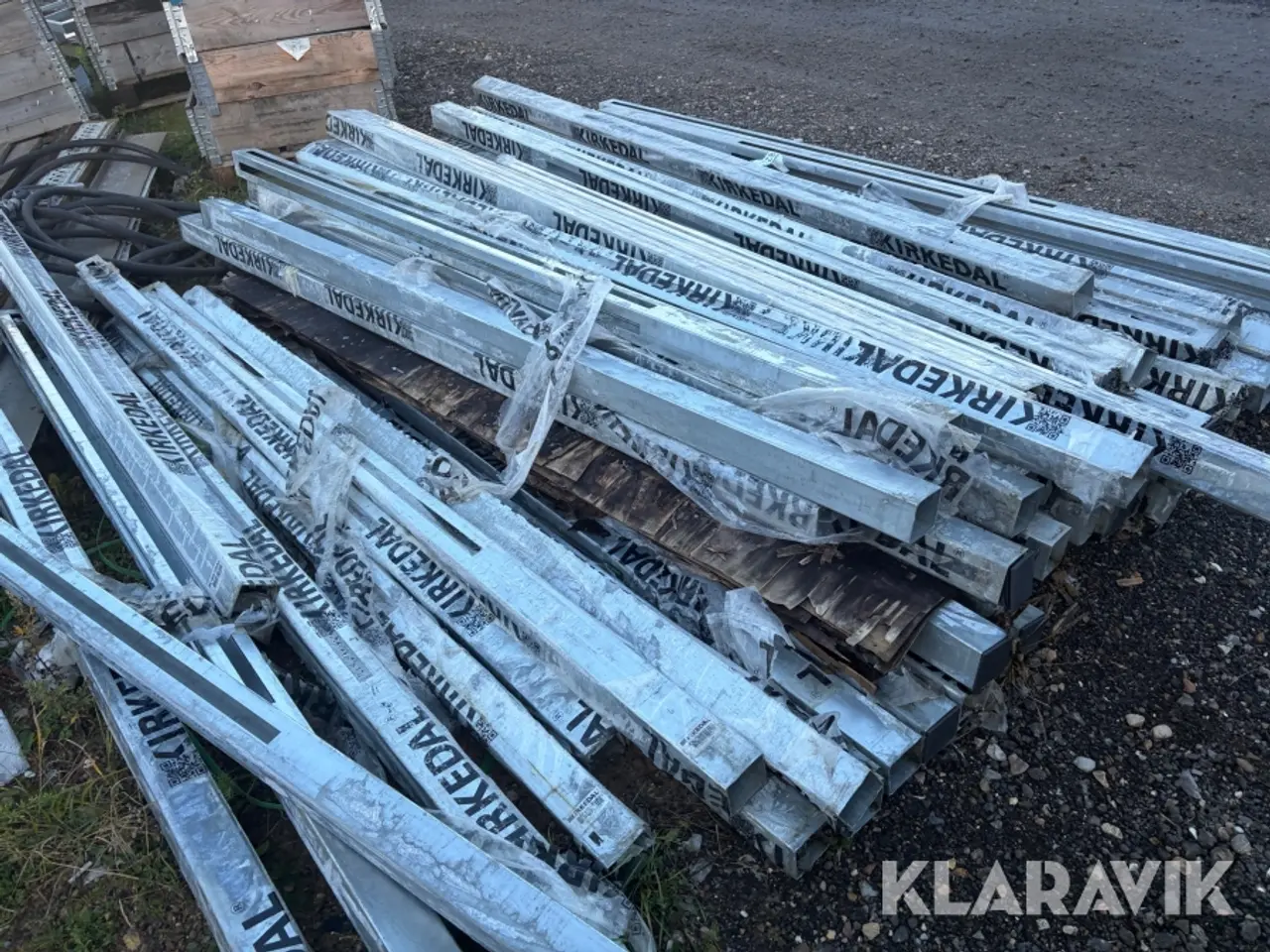 Billede 6 - Hegnsstolper Kirkedal - 55 styks