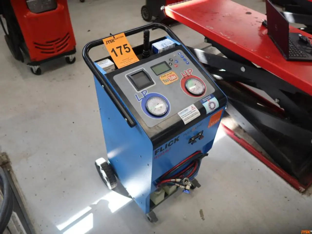 Billede 1 - AC-SERVICESTATIO