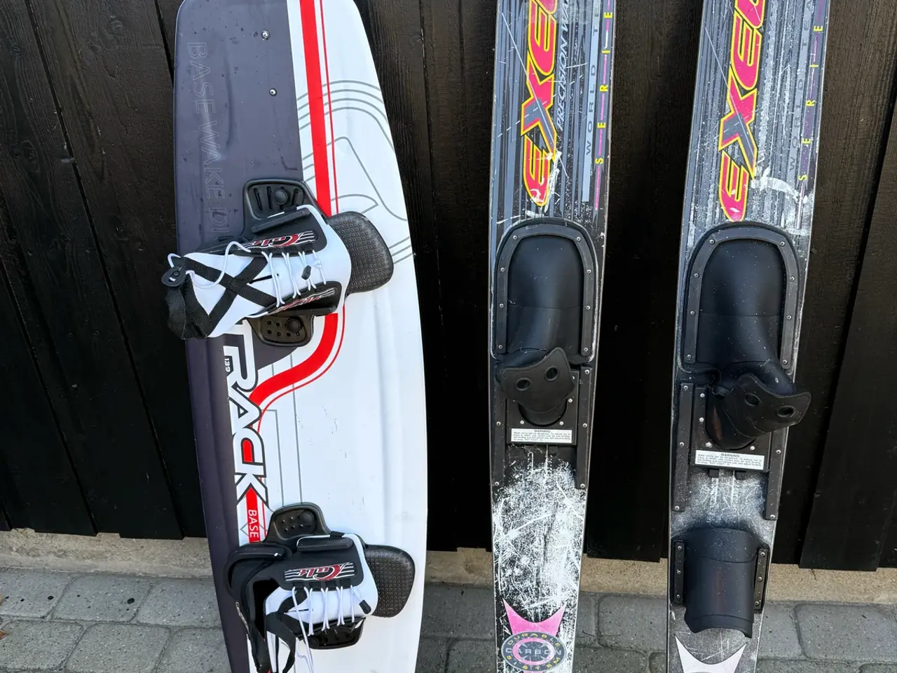 Billede 3 - Diverse vandsports udstyr Banan, wakeboard, vandsk