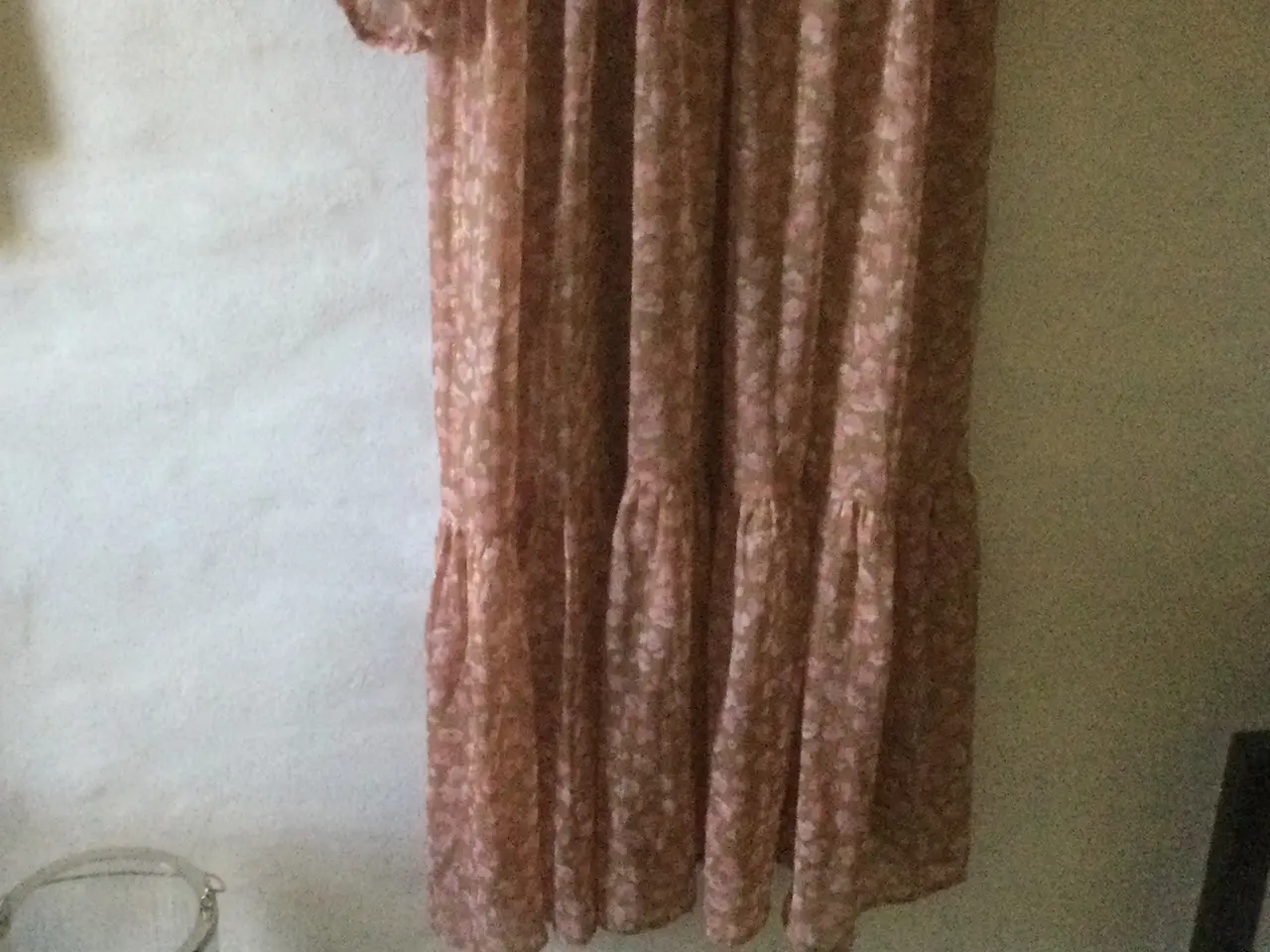 Billede 3 - Sofie Schnoor kjole i Rosa og beige, str M