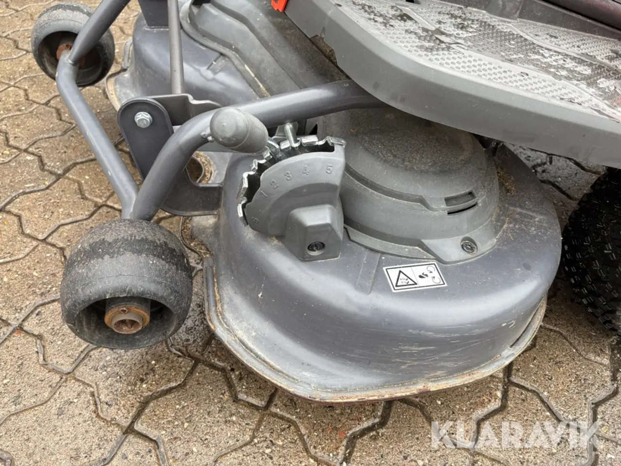 Billede 6 - Plæneklipper Husqvarna R112C5