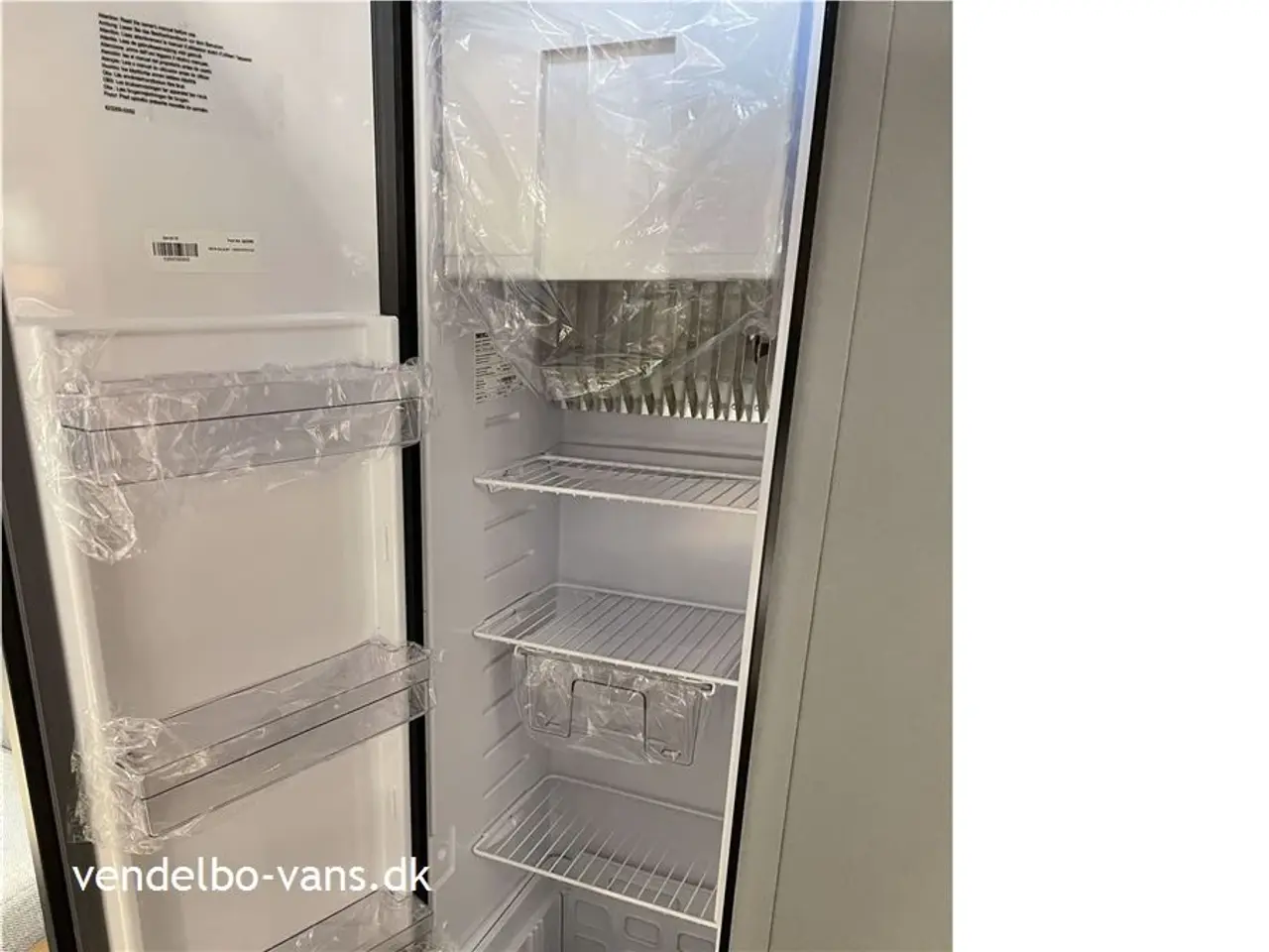 Billede 14 - 2026 - Dethleffs Just T 7052 DBM - 90 Year   Fritstående dobbeltseng med ekstra  stor garage neden under