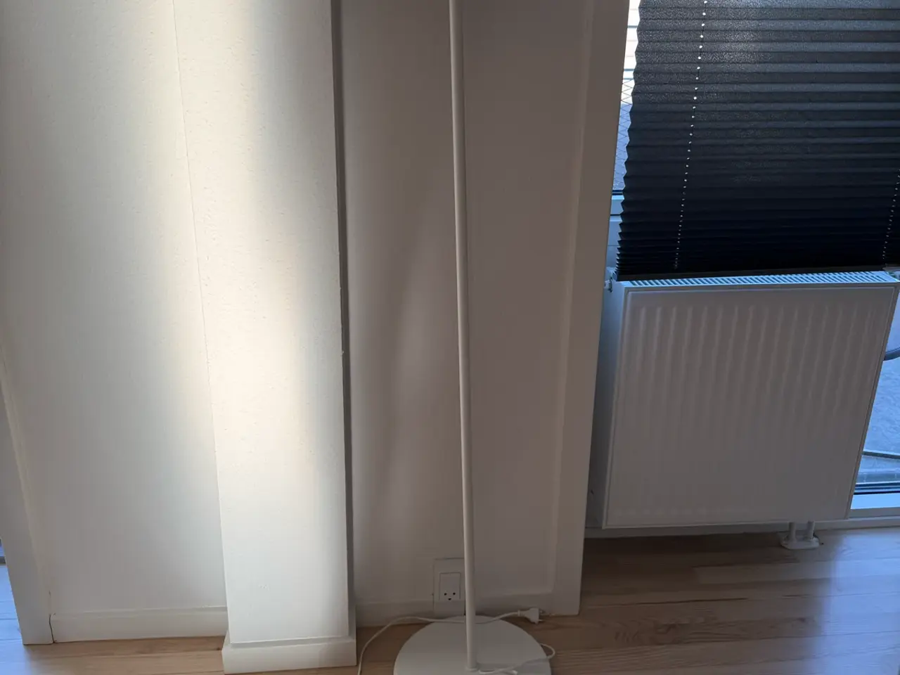 Billede 1 - Bord lampe og gulv lampe fra ikea