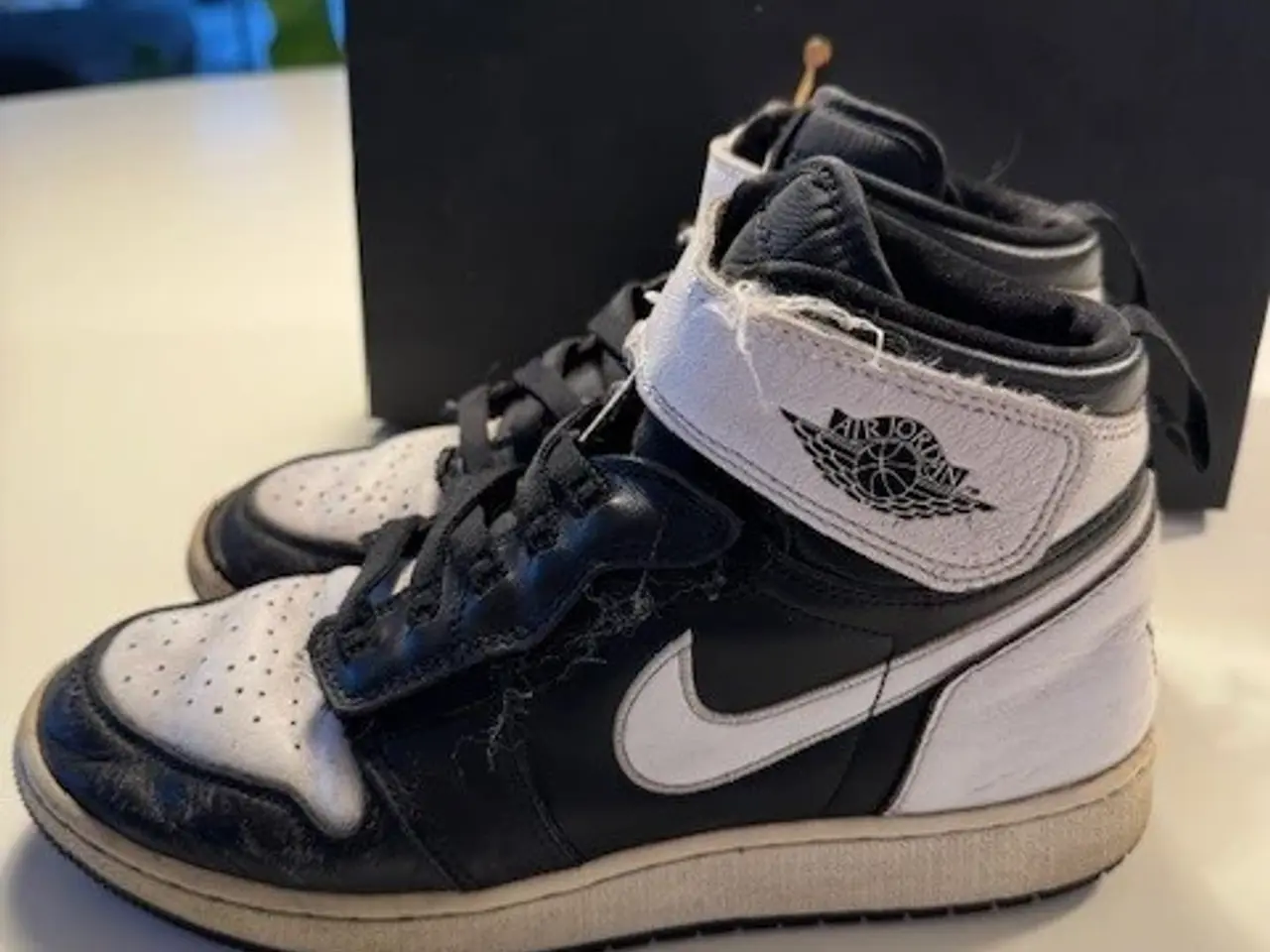 Billede 1 - Air Jordan Sneakers 1HI FLYEASE (GS)