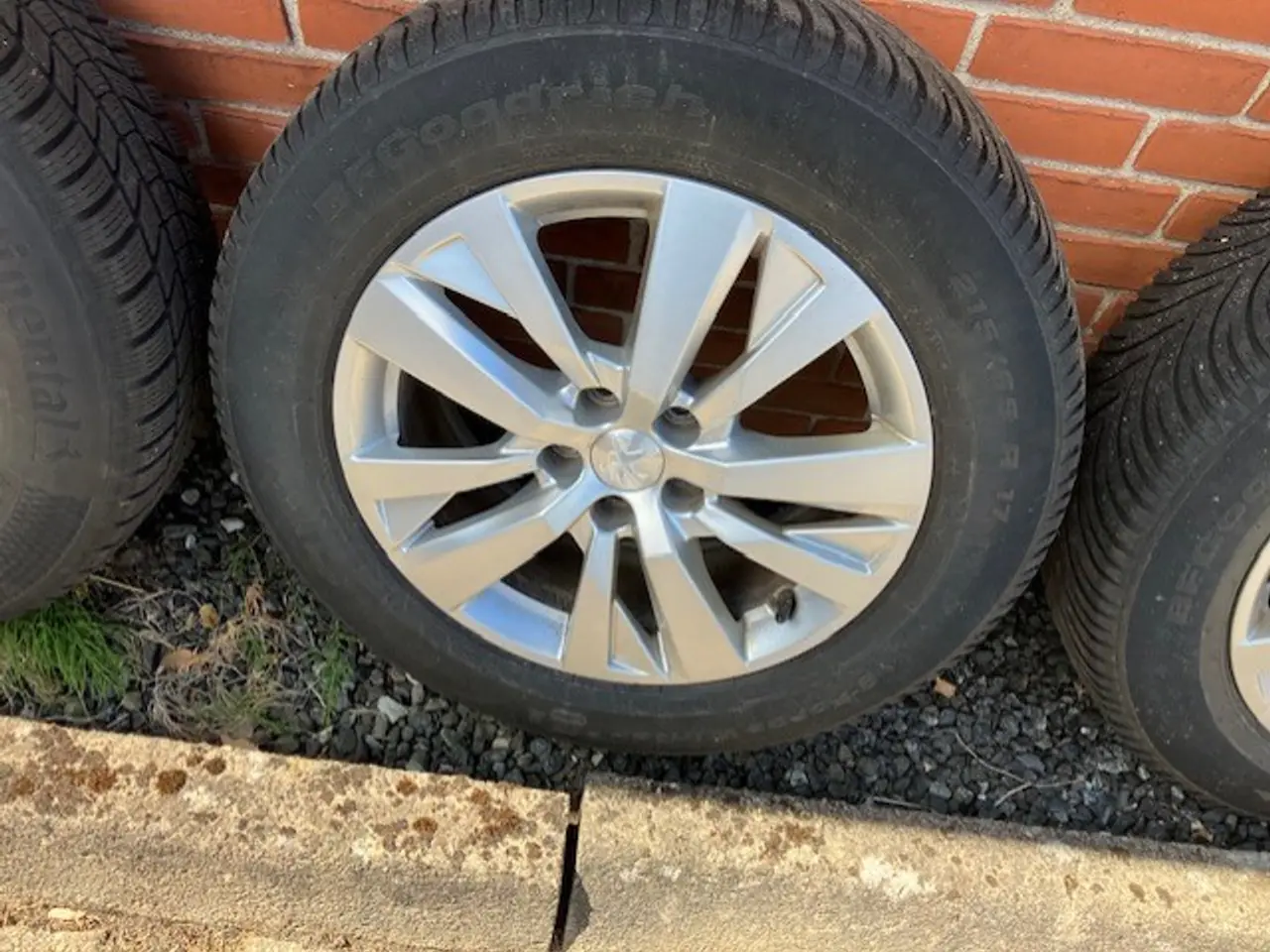 Billede 3 - Originale Peugeot alufælge med vinterdæk