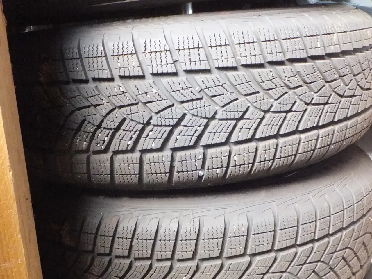Billede 4 - Vinterdæk på stålfælge, Goodyear