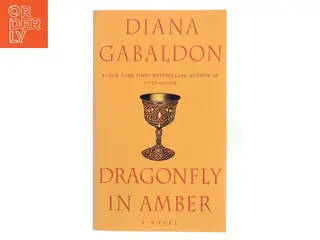 Dragonfly in amber af Diana Gabaldon (Bog)