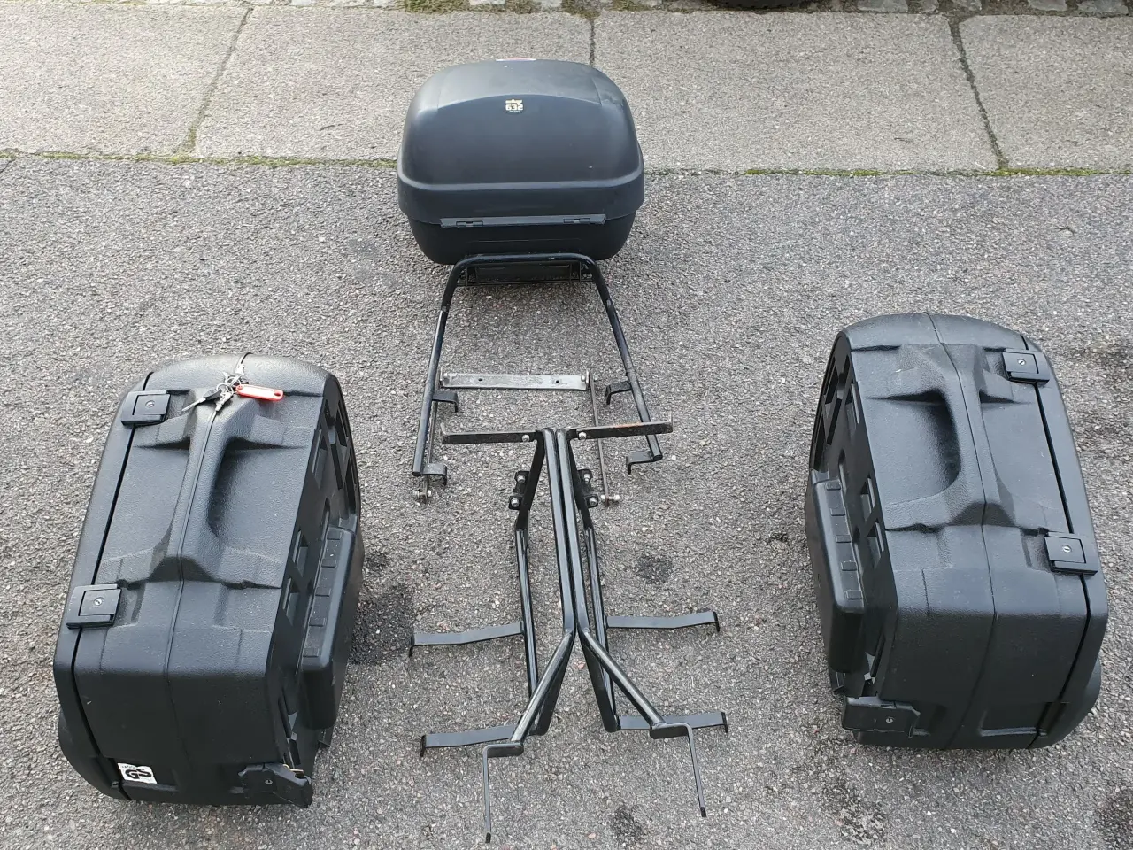Billede 1 - KØBES - Sidetasker VFR 750 F - RC36/1