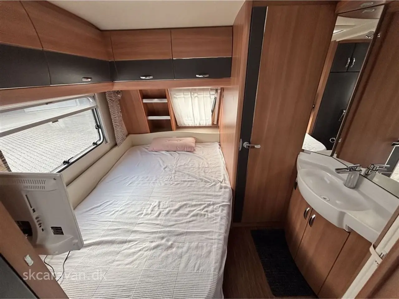 Billede 4 - 2013 - Hobby De Luxe 460 UFe   Pæn og velholdt campingvogn