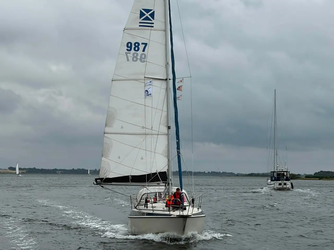 Billede 12 - Maxi 95 - Rummelig familiekrydser med nyere motor.