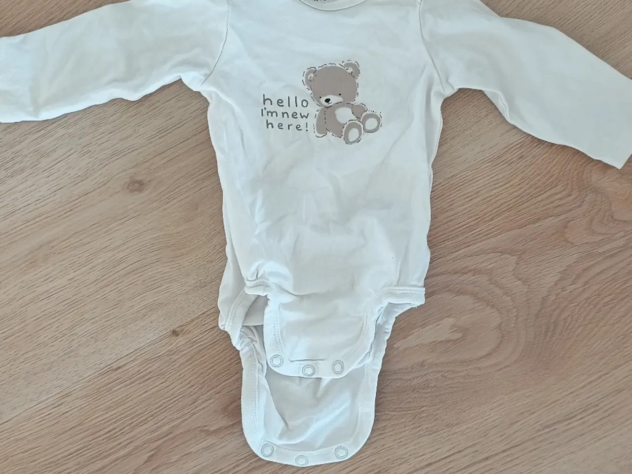Billede 2 - Blandet babytøj str 56 i god stand