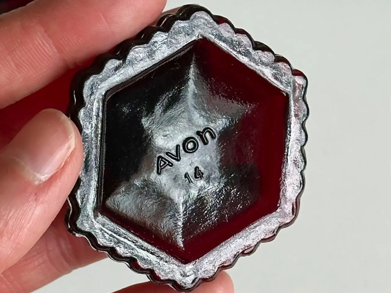Billede 5 - Avon vinglas, rubinrøde, 4 stk samlet