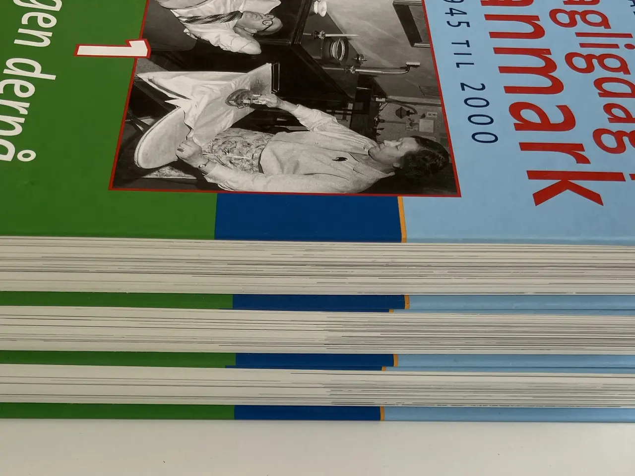 Billede 6 - Dagligdag i Danmark 1945 til 2000 - Bind 1-3 (3 bø