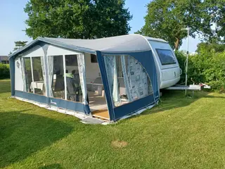Velholdt kvalitets campingvogn sælges. 
