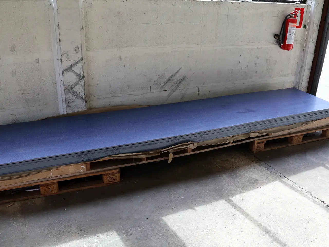 Billede 1 -  9 Stk Corian Azure plader 12mm L ca 366 / B 76cm