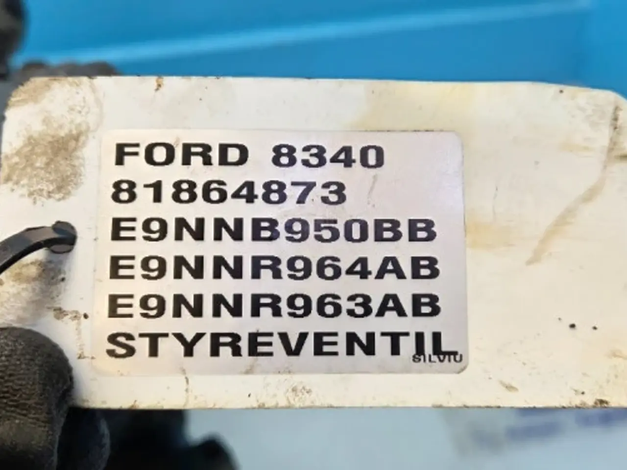Billede 19 - Ford 8340 Styreventil 81864873