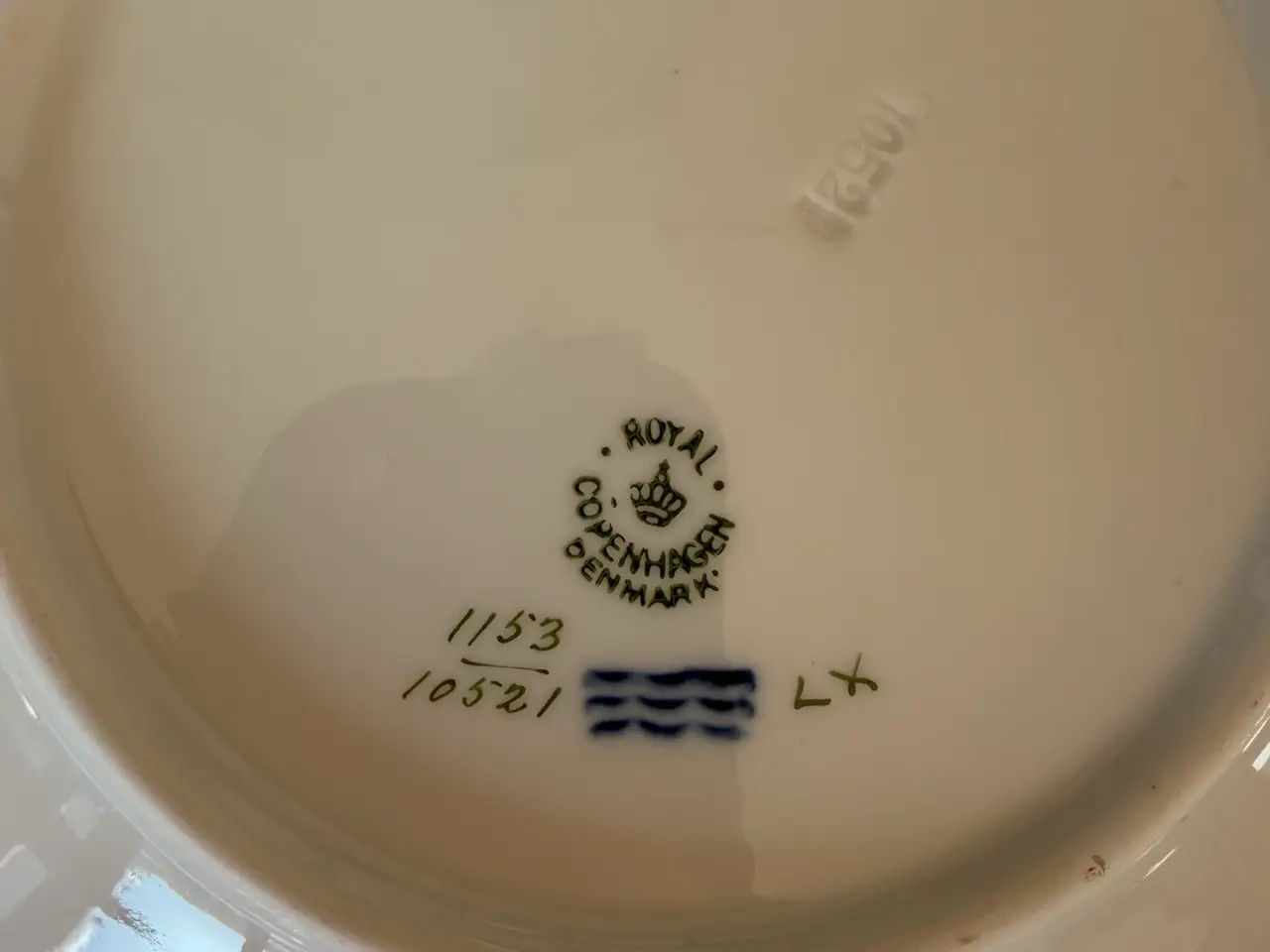 Billede 3 - Royal Copenhagen guldkurv med blomster