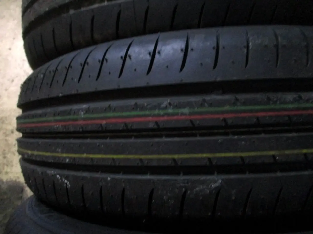Billede 3 - 185/60/16" Toyo dot1723