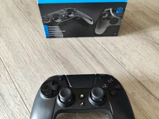 Gioteck VX4 Premium wireless controller