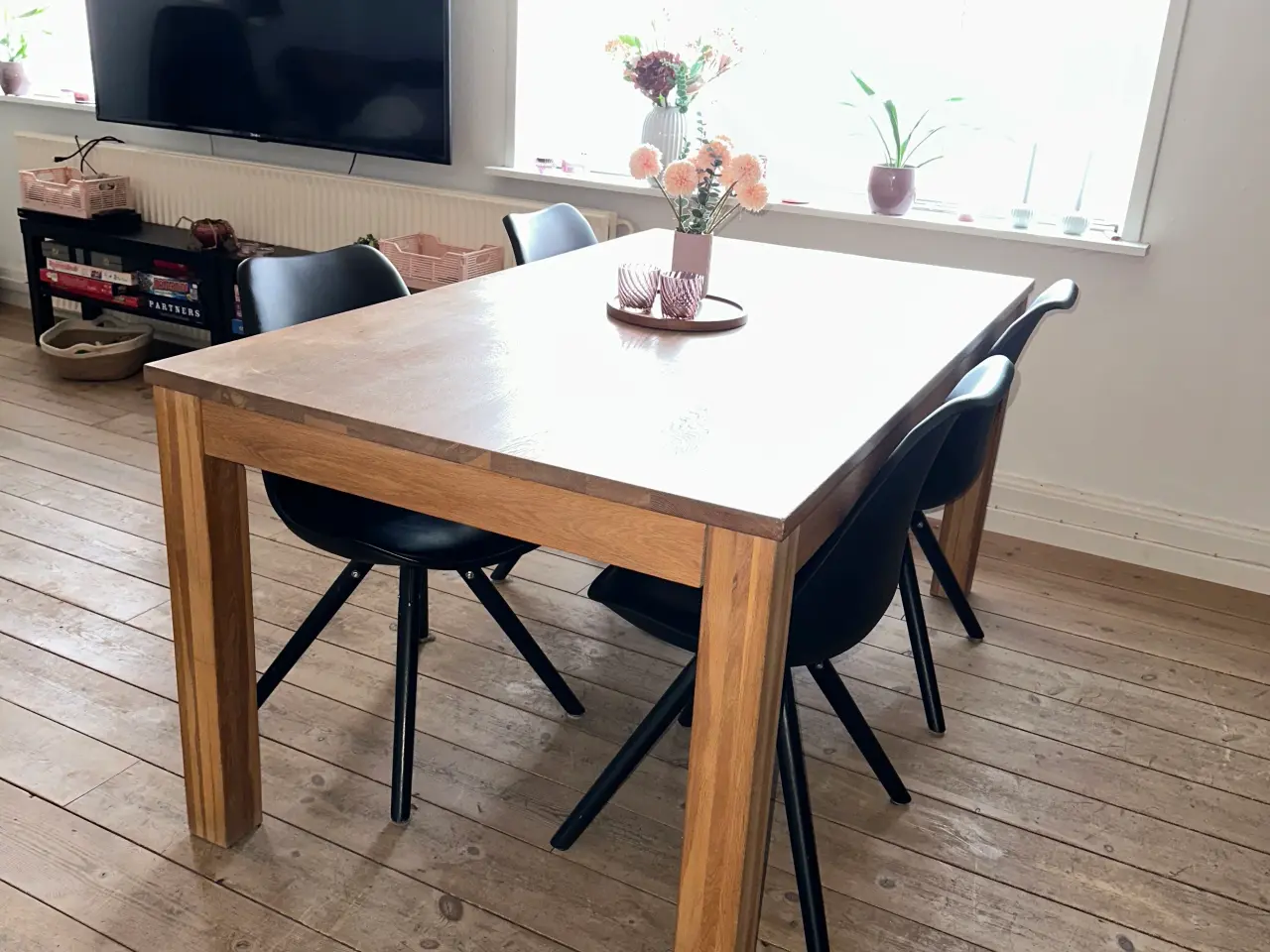 Billede 2 - Spisebord i massiv egetræ 