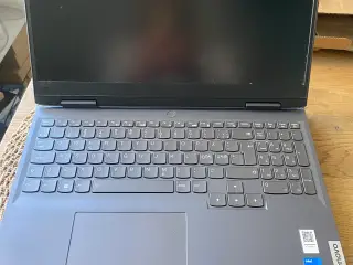 Lenovo LOQ 15.6" bærbare gaming computer inkl mus
