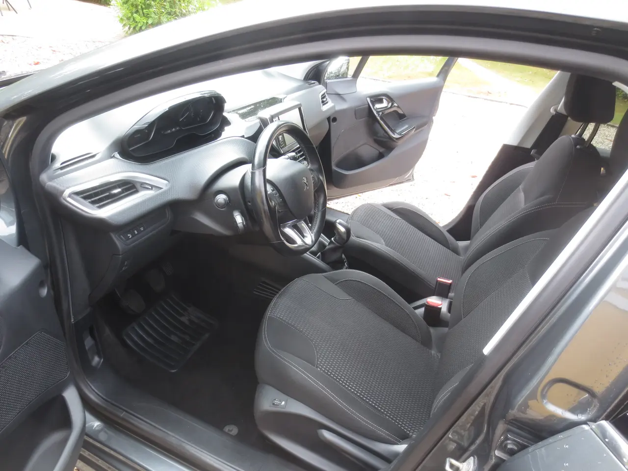 Billede 14 - Peugeot 208 1.6 HDi år 17. Nysynet.