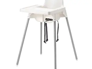 UDLEJES - HIGHCHAIR with SEATBELT & TRAY TABLE