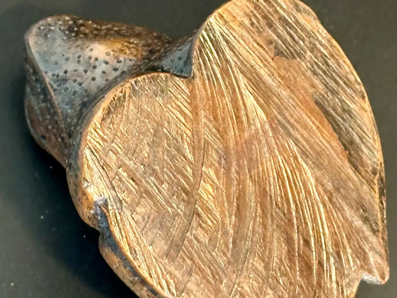 Billede 8 - Håndskårede vintage træfigurer sælges.