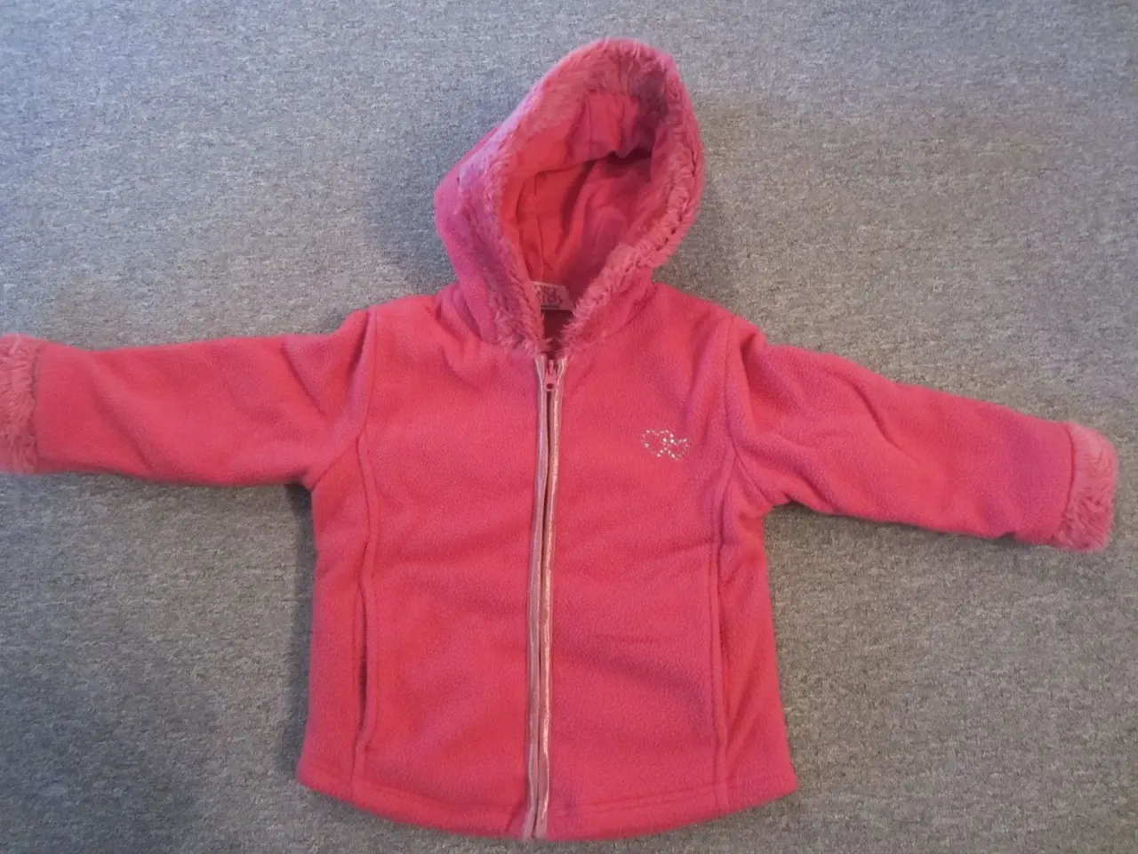Billede 1 - Pink fleece jakke - trøje str. 104