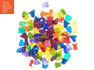 Joejoes over 100 små plastfigurer (str. 3 cm)