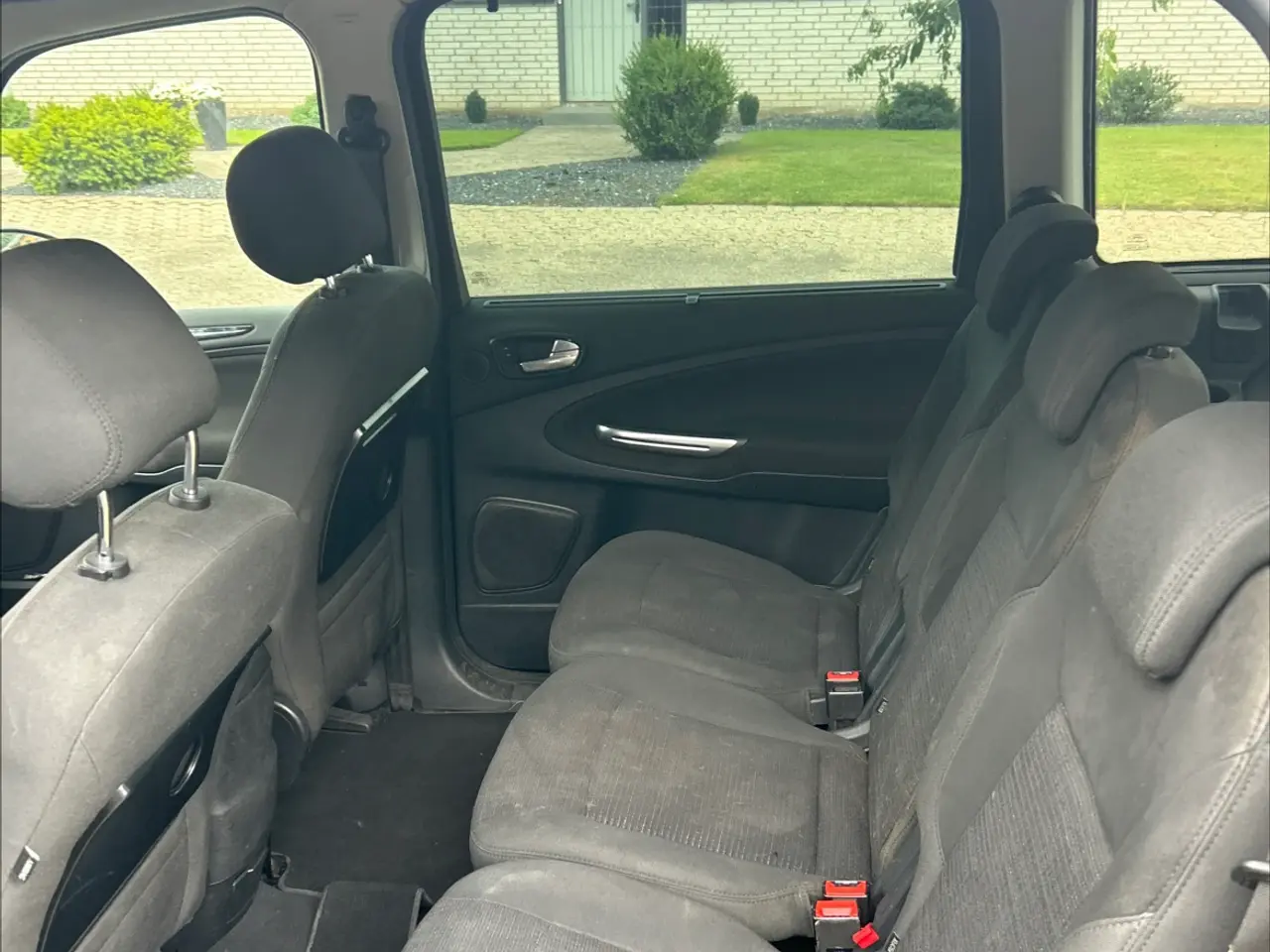 Billede 5 - Rigtig flot ford Galaxy nysynet