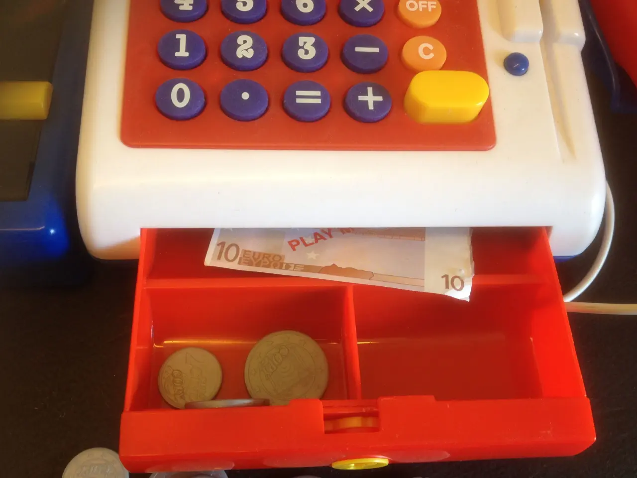 Billede 2 - Kasseapparat m/varer og penge