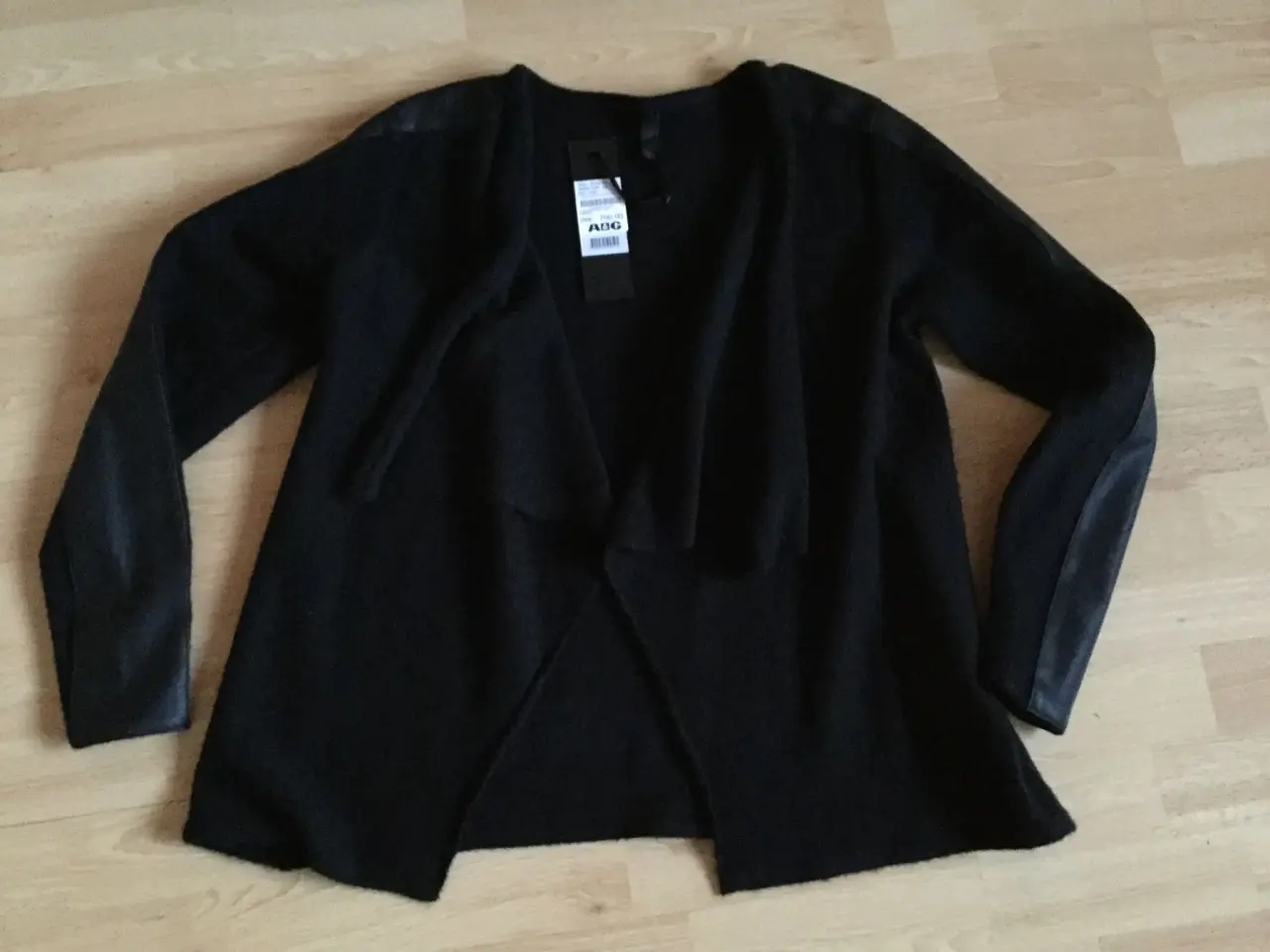 Billede 7 - Ny Cardigan / Jakke. IMITZ str. 38