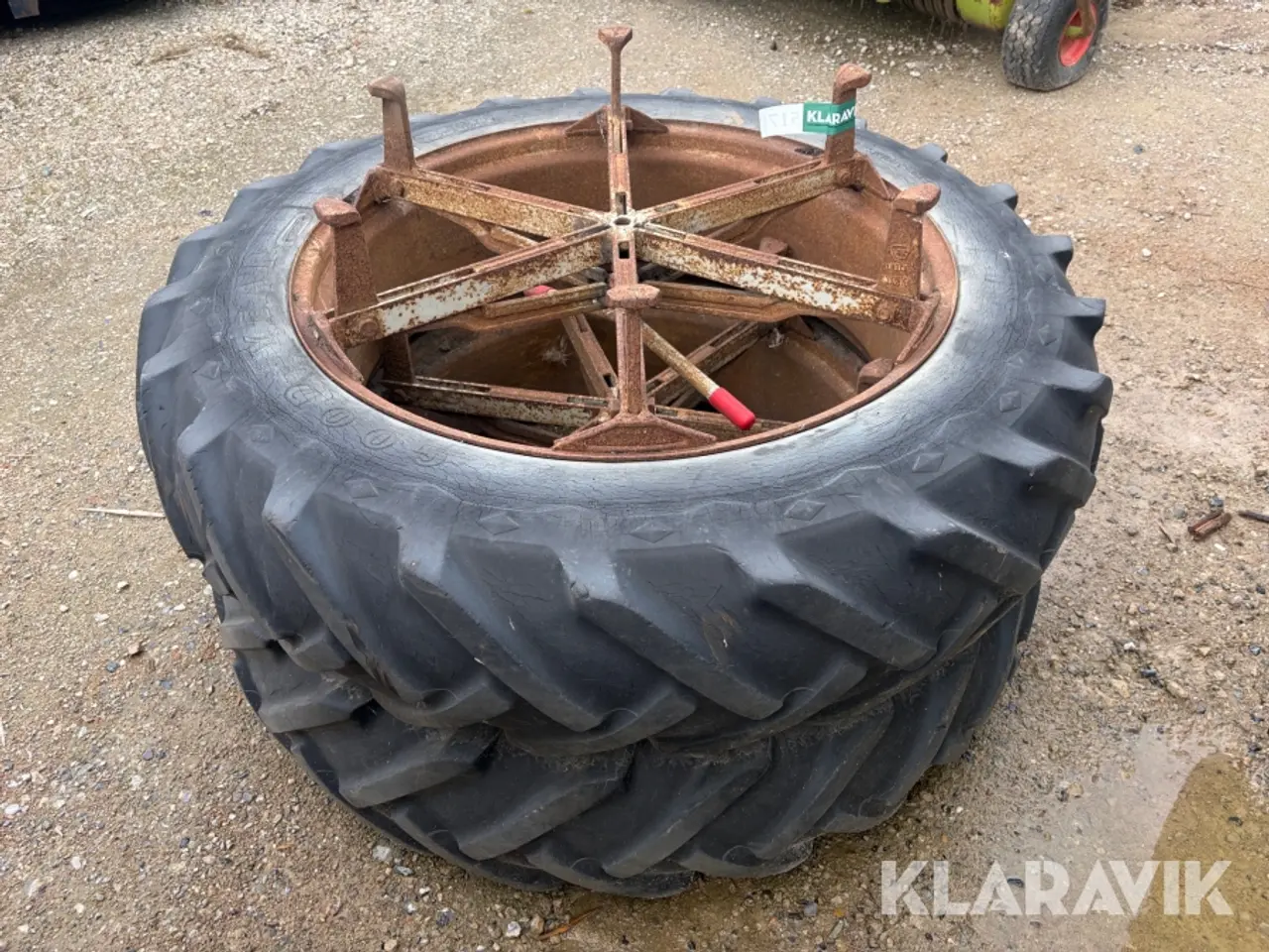 Billede 3 - Tvillinghjul Goodyear 13.6/12-38 2 Styk