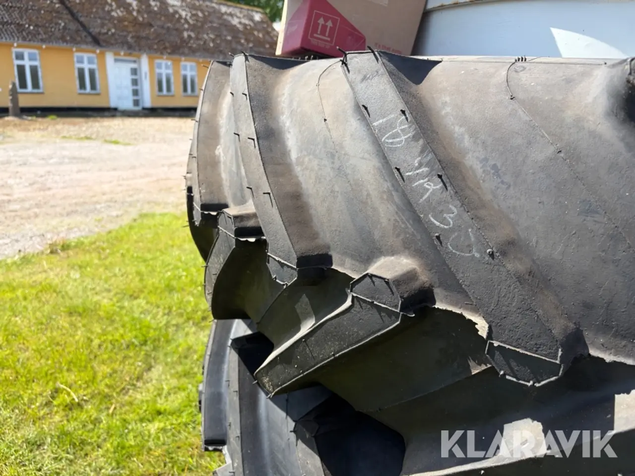 Billede 4 - Tvillingehjul Dneproshina 18.4R38 2 styk med spænder