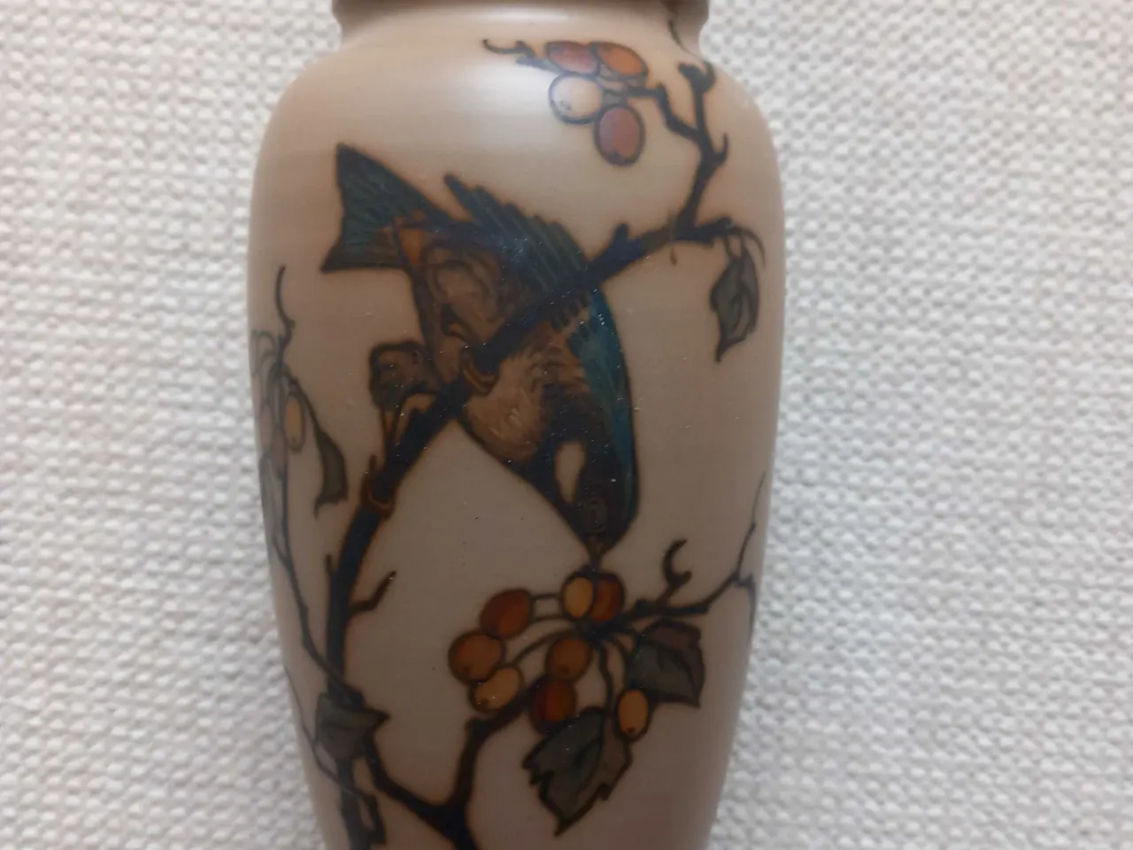 Billede 1 - Hjort kemamik. Brun vase fuglemotiv